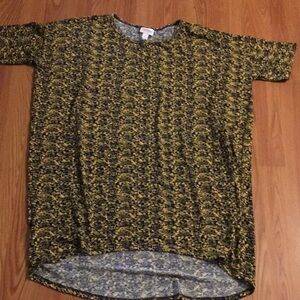 LuLa Roe Shirt size Medium (W)